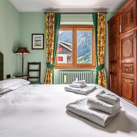 Awesome Three Bedroom In