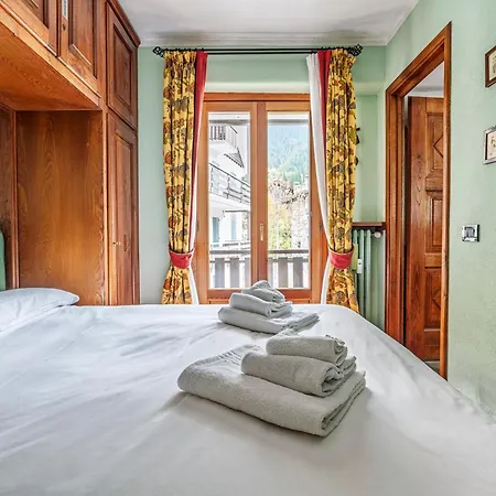 Апартаменты Awesome Three Bedroom In *