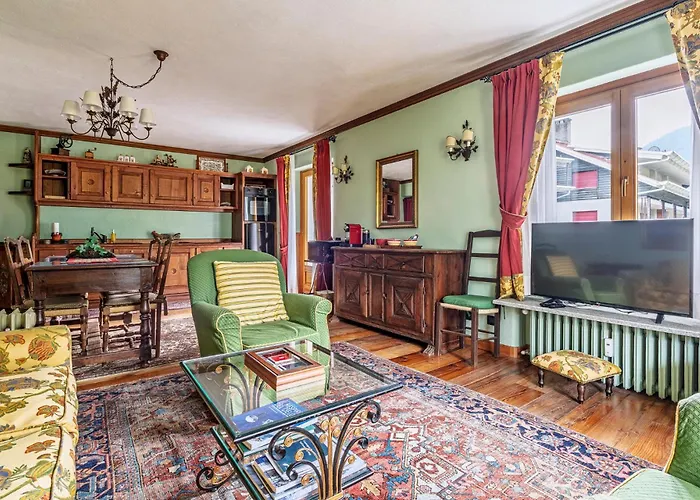 Apartment Awesome Three Bedroom In